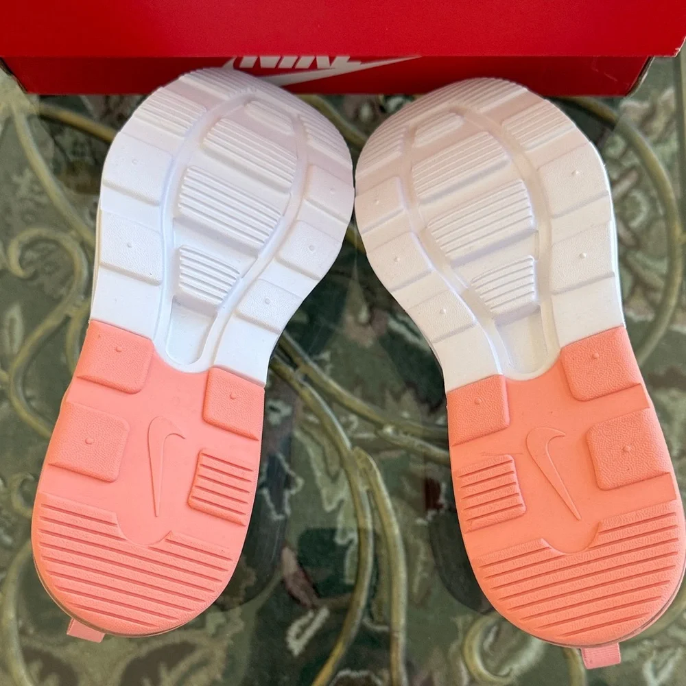 Nike New Grey and Pink Women's Sneakers